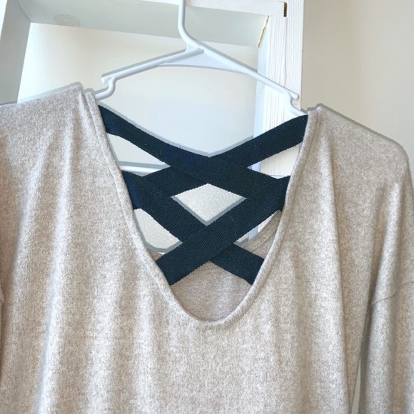 NWOT comfy open back sweater!! - Picture 3 of 3